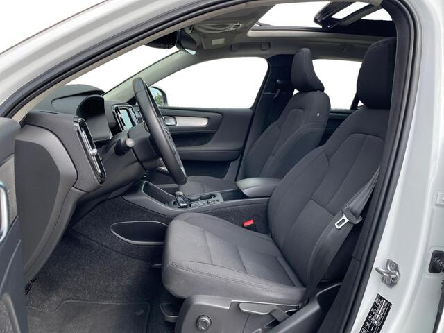 Volvo XC40 T2 AUT Business Pro | Dealer onderhouden | Climate | schuif-/kanteldak | Trekhaak