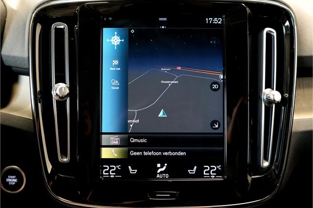 Volvo XC40 1.5 T4 Recharge 155kW/211pk DCT7 Inscription ADAPT.CRUISE + PILOT ASSIST + EL.TREKHAAK + NAPPA LEER + NAVI SENSUS + LANE ASSIST + STUUR-&STOELVERWARMING + CAMERA + STYLING PAKKET + KEYLESS ENTRY&GO + PARKSENSOREN V&A + 19" LM-VELGEN!!