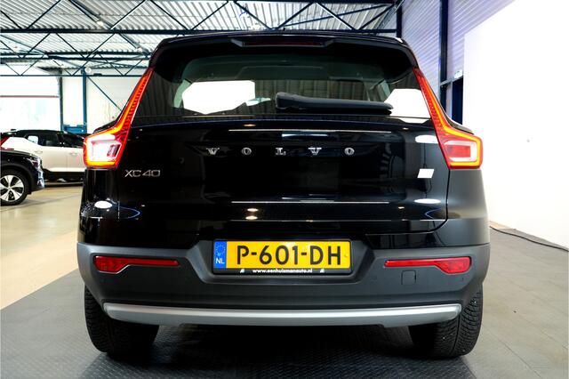 Volvo XC40 1.5 T4 Recharge 155kW/211pk DCT7 Inscription ADAPT.CRUISE + PILOT ASSIST + EL.TREKHAAK + NAPPA LEER + NAVI SENSUS + LANE ASSIST + STUUR-&STOELVERWARMING + CAMERA + STYLING PAKKET + KEYLESS ENTRY&GO + PARKSENSOREN V&A + 19" LM-VELGEN!!