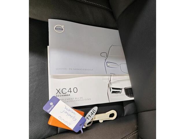 Volvo XC40 T5 Hybride R-Design / Panoramadak / Trekhaak / Pdc./ Leder / Airco-ecc./ Radio multimedia / Apk 01-2027