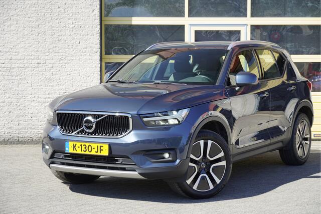 Volvo XC40 1.5 T2 Automaat! Business Pro BJ2021 Lmv 19" | Led V+A | Pdc | Keyless entry | Elek. achterklep | Achteruitrijcamera | App-Connect | Navi | Virtual cockpit | Climate control | Cruise control | Sportstoelen | Zwarte hemel | Getint glas