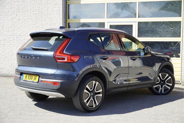 Volvo XC40 1.5 T2 Automaat! Business Pro BJ2021 Lmv 19" | Led V+A | Pdc | Keyless entry | Elek. achterklep | Achteruitrijcamera | App-Connect | Navi | Virtual cockpit | Climate control | Cruise control | Sportstoelen | Zwarte hemel | Getint glas