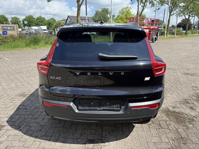 Volvo XC40 T4 PHEV Ultimate Dark Design Aut. , PANORAMADAK. AUTOMAAT, BENZ HYBRIDE, HARMAN KARDON, PDC, CRUISE, AIRCO, ELECTR STOELEN, ELECTR ACHTERKLEP, ACHTERUITRIJCAMERA, EN NOG VEEL MEER.... 1 JAAR GARANTIE, BTW AUTO PRIJS IS INCL BTW
