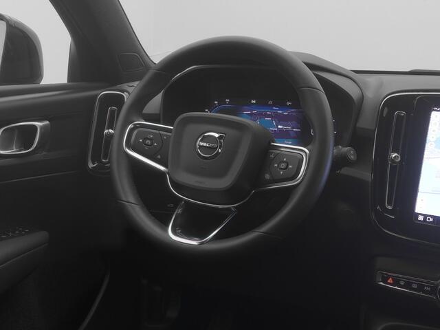 Volvo XC40 Recharge Core 70 kWh | CAMERA | CARPLAY