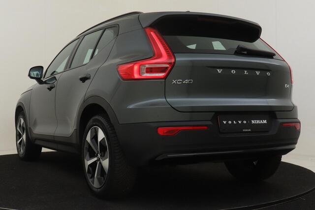 Volvo XC40 B4 (M-HYBRID) PLUS DARK -CAMERA|ADAP.CRUISE|VERW.VOORRUIT|TREKHAAK|HARMAN/KARDON|19"