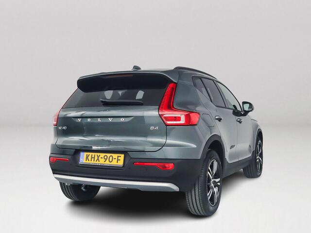 Volvo XC40 B4 Business Edition | Parkeercamera | Harman Kardon | Stoel- en Stuurverwarming