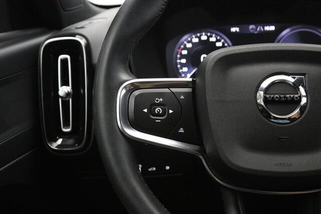 Volvo XC40 1.5 211 PK T4 Recharge Inscription PHEV, Leder, Trekhaak, Camera