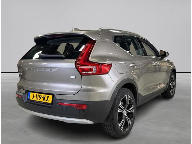 Volvo XC40 1.5 T5 Recharge Inscription | Leder | Panoramadak | Trekhaak | NL auto | Rijklaarprijs