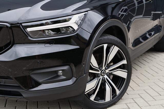 Volvo XC40 Recharge Pro 70 kWh | Full Options | R-design | Pano | Trekhaak | 360 camera | Harman Kardon | 20 inch | Adaptieve cruise | Verwarmd stuurwiel