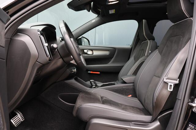 Volvo XC40 Recharge Pro 70 kWh | Full Options | R-design | Pano | Trekhaak | 360 camera | Harman Kardon | 20 inch | Adaptieve cruise | Verwarmd stuurwiel