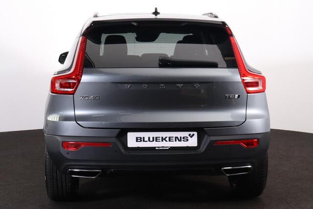 Volvo XC40 T5 AWD R-Design Intro Edition - Panorama/schuifdak - Harman/Kardon audio - Parkeercamera achter - Verwarmde voorstoelen, stuur & achterbank - Parkeersensoren voor & achter - Cruise control - Extra getint glas - Standkachel - 20' LMV