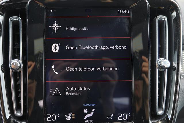 Volvo XC40 T5 AWD R-Design Intro Edition - Panorama/schuifdak - Harman/Kardon audio - Parkeercamera achter - Verwarmde voorstoelen, stuur & achterbank - Parkeersensoren voor & achter - Cruise control - Extra getint glas - Standkachel - 20' LMV