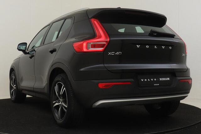 Volvo XC40 T4 MOMENTUM -CRUISE|CAMERA|BLIS|NAVI|TREKHAAK|18"