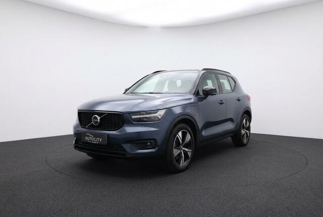 Volvo XC40 R Design Recharge Plug-In T5 l Pano l Camera l Harman