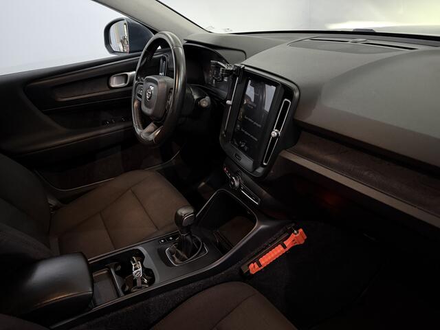Volvo XC40 1.5 T3 Camera, Navi, Keyless start, Cruise control, Clima, Sportief velgen, Virtual desk