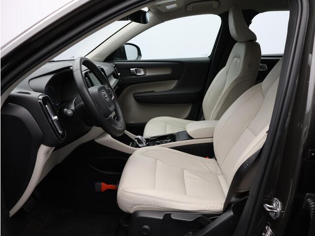 Volvo XC40 2.0 T4 190PK Inscription / Trekhaak / Lederen Bekleding / Stoelverwarming / Keyless / Parkeercamera / Park Assist V+A /