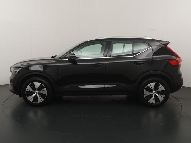 Volvo XC40 1.5 T4 211 pk Plug-in hybrid Plus Bright | Trekhaak | Camera | El. a. klep | Harman Kardon | El. verst. stoel + geh. |