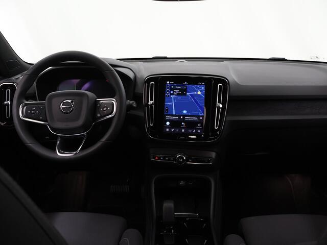 Volvo XC40 Recharge Core | Navigatie | Stoelverwarming | Stuurwielverwarming | Achteruitrijcamera | Apple Carplay/Android Auto |