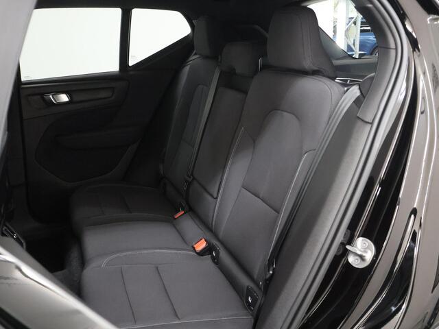 Volvo XC40 Recharge Plus | Warmtepomp | Dodehoekdetectie | Keyless | cruise control adaptief | Navigatie | Stoelverwarming | Achteruitrijcamera |