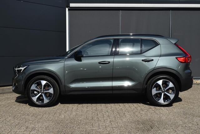 Volvo XC40 B4 Automaat Plus Dark | Premium Audio by Harman Kardon | Semi Electrische Trekhaak | Adaptieve Cruise Control | BLIS | Elektrisch verstelbare Voorstoelen | Stoel-/Stuurwiel verwarming | 19 Inch Lichtmetalen Velgen |