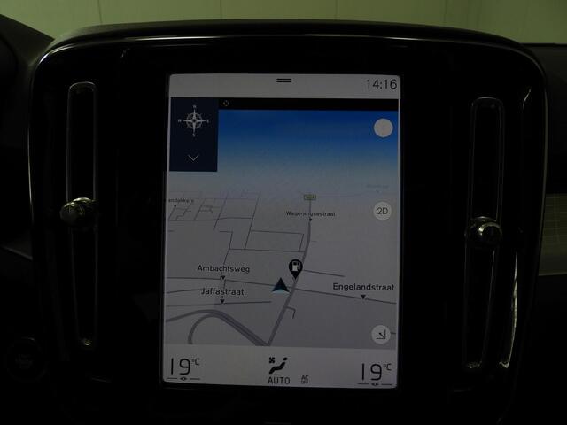Volvo XC40 1.5 T4 Plug-In Hybrid Core Bright NAVI/CAMERA/LED/18"LMV!