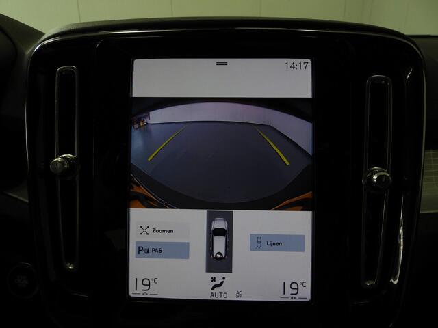Volvo XC40 1.5 T4 Plug-In Hybrid Core Bright NAVI/CAMERA/LED/18"LMV!