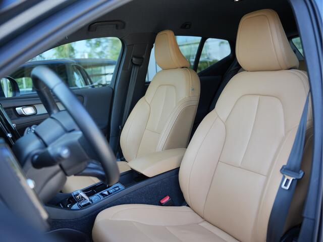 Volvo XC40 1.5 T5 Twin Engine Inscription | Parkeerverwarming | Apple Carplay | Voorstoelen verwarmd |