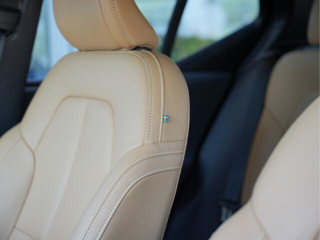Volvo XC40 1.5 T5 Twin Engine Inscription | Parkeerverwarming | Apple Carplay | Voorstoelen verwarmd |
