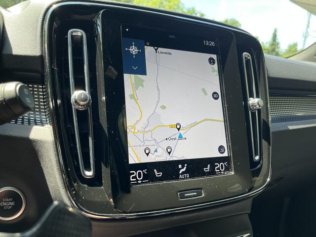 Volvo XC40 1.5 T5 Recharge R-Design | ACC | CAM | CARPAY | CLIMA | NAVI | PDC V&A | STUUR/STOELVERW. | TREKHAAK | WINTERWIELEN LM 19" ZWART