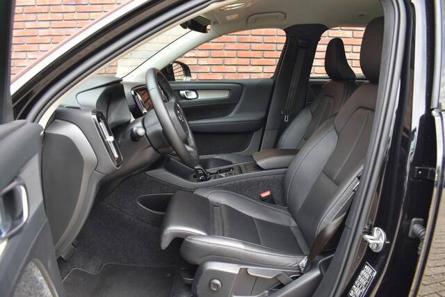 Volvo XC40 B3 177PK Core | Leder |