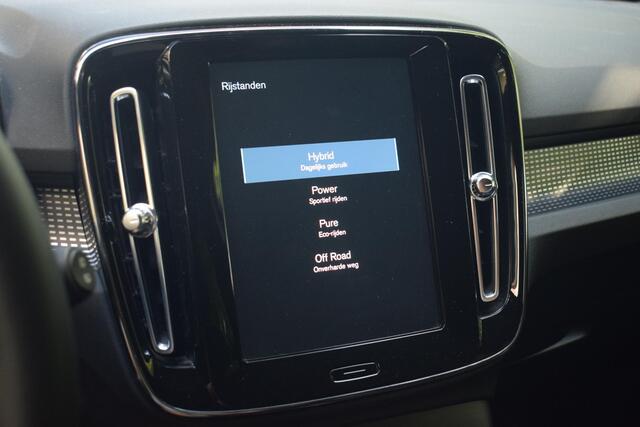 Volvo XC40 1.5 T4 PHEV R-Design met CAMERA|NAVIGATIE|CARPLAY