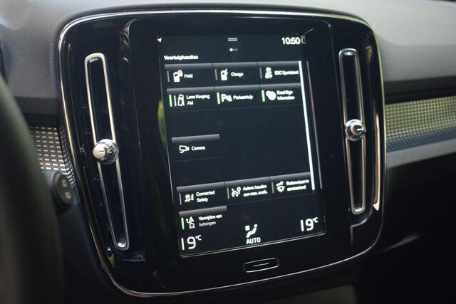Volvo XC40 1.5 T4 PHEV R-Design met CAMERA|NAVIGATIE|CARPLAY