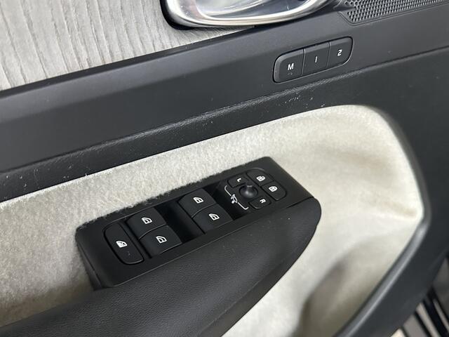 Volvo XC40 1.5 T5 Twin Engine Inscription 262 pk | Leder | Navi | LED |