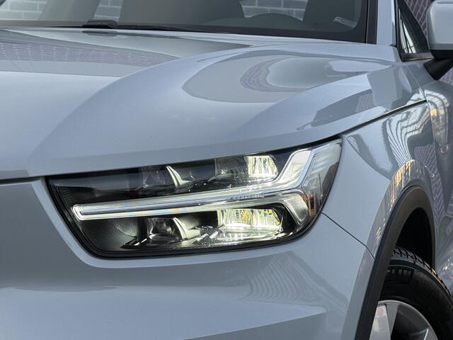 Volvo XC40 1.5 T2 Momentum Business | LED | Keyless Entry/Start | parkeercamera | Parkeersensoren voor+achter | Adaptieve cruise control | Apple CarPlay/Android Auto |