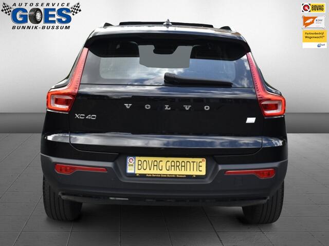 Volvo XC40 R Design 2WD