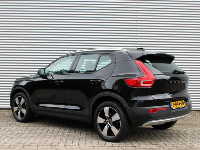 Volvo XC40 1.5 T2 Business Pro Automaat / Panoramadak / 19" velgen / Reservewiel / Mistlampen voor