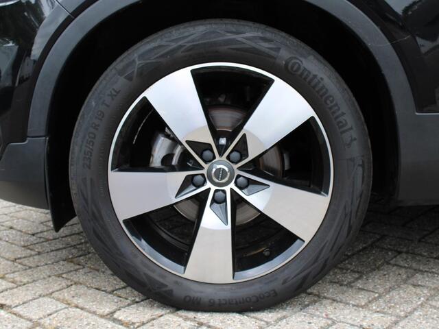 Volvo XC40 1.5 T2 Business Pro Automaat / Panoramadak / 19" velgen / Reservewiel / Mistlampen voor
