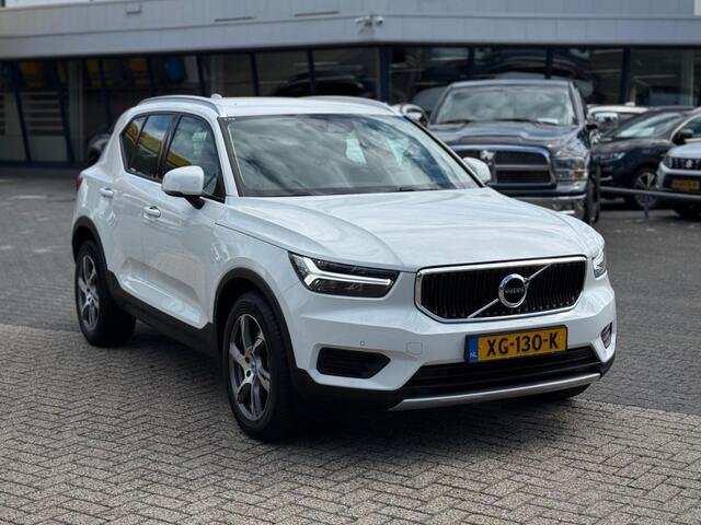 Volvo XC40 2.0 T4 Momentum