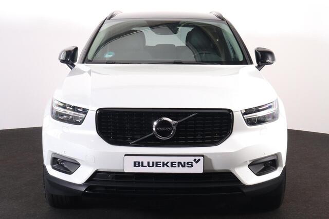 Volvo XC40 T5 Recharge Inscription - IntelliSafe Assist & Surround - Adaptieve LED koplampen - Parkeercamera achter - Verwarmde voorstoelen & stuur - Parkeersensoren voor & achter - Elektr. bedienb. voorstoelen met geheugen links - Draadloze tel. lader - Extra getin