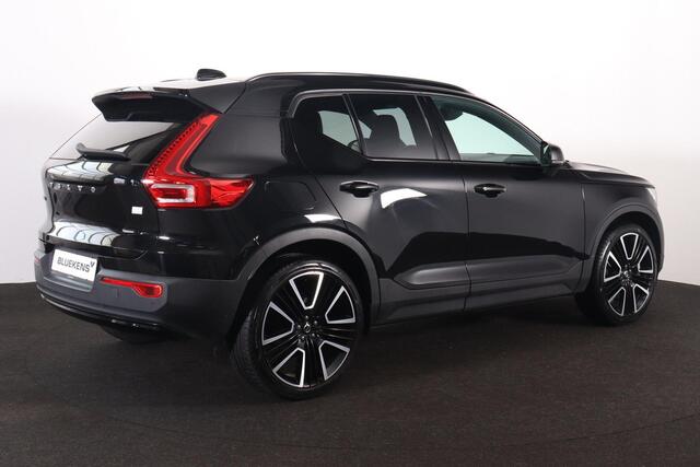 Volvo XC40 T4 Recharge R-Design - IntelliSafe Assist & Surround - 360º Camera - Verwarmde voorstoelen, stuur & achterbank - Parkeersensoren voor & achter - Extra getint glas - Inklapbare trekhaak - 21' LMV