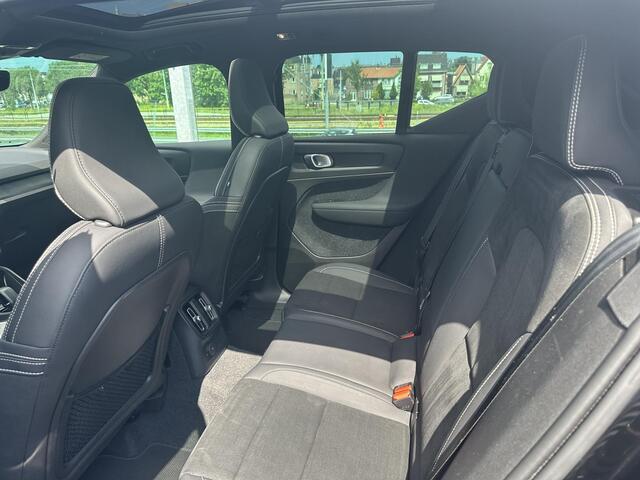 Volvo XC40 1.5 T5 Recharge Inscription / Pano. dak / Elek. verstelbare stoelen / Stoel+stuurverwarming / Keyless Entry / Harman Kardon / Carplay / Memory seats /