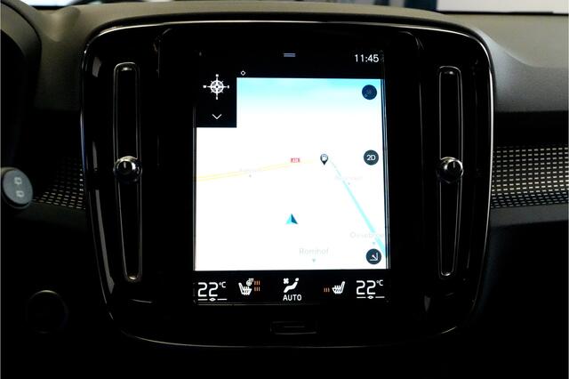 Volvo XC40 1.5 T4 Recharge 155kW/211pk DCT7 R-Design LEER/ALCANTARA + ADAPT.CRUISE + NAVI SENSUS + LANE ASSIST + PILOT ASSIST + STOEL-&STUURVERWARMING + CAMERA + KEYLESS ENTRY&GO + EL.TREKHAAK + PARKSENSOREN V&A + 19" LM-VELGEN!!