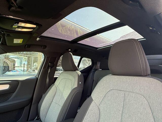 Volvo XC40 2.0 B4 Plus Black Edition | PANO | HARMAN KARDON | ADAPT. CRUISE | RIJKLAARPRIJS |