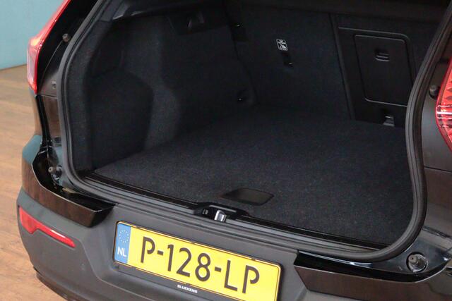 Volvo XC40 1.5 T5 Recharge R-Design | NAVI / APPCONNECT | CAMERA + PDC | STUUR / STOELVERW | ADAP CRUISE | HARMAN / KARDON AUDIO |