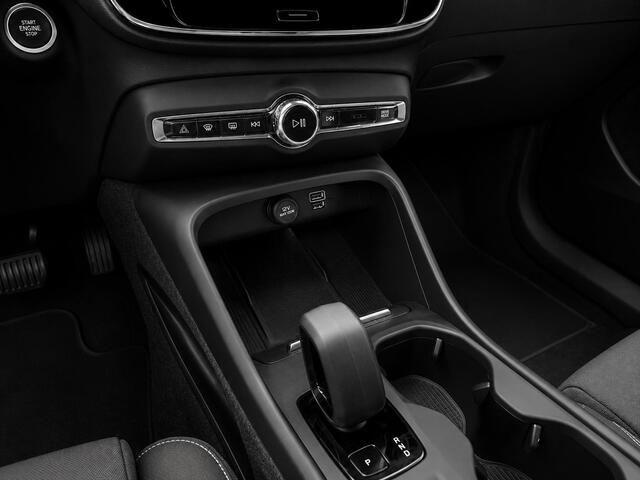 Volvo XC40 1.5 T5 PHEV Core Bright| Carplay|Camera|CruiseControl|Bluetooth|Keyless|