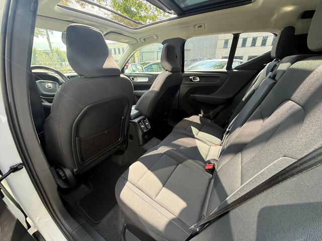 Volvo XC40 1.5 T4 Recharge Inscription Expression |Parelmoer wit|Pano dak|