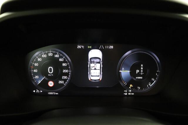 Volvo XC40 1.5 T4 Recharge Inscription Expression |Parelmoer wit|Pano dak|