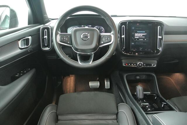 Volvo XC40 1.5 T3 R-Design | Trekhaak | 360 Camera | Stoel & Stuur Verwarming |