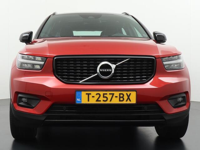 Volvo XC40 1.5 T3 R-Design Panodak/Camera/Keyless/Carplay etc.