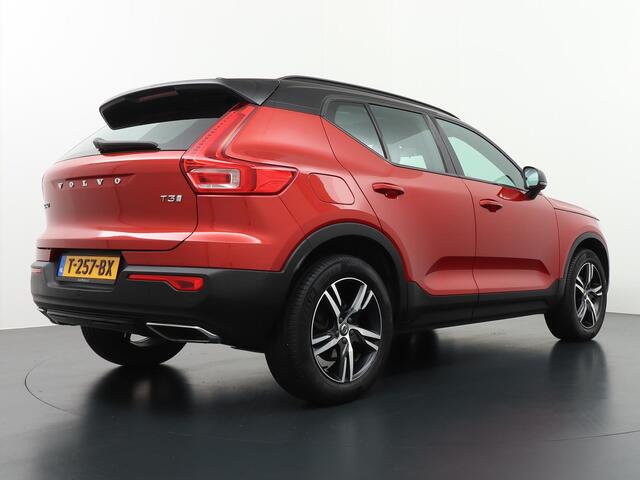Volvo XC40 1.5 T3 R-Design Panodak/Camera/Keyless/Carplay etc.